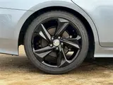 2018 Toyota Crown Hybrid 2.5 HV G Pure 18 Black Alloy Wheels Other Sedan for sale, Japanese used car export - photo 16 of 30 | GULJI TRADERS
