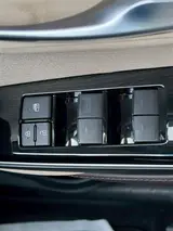 2018 Toyota Crown Hybrid 2.5 HV G Pure 18 Black Alloy Wheels Other Sedan for sale, Japanese used car export - photo 18 of 30 | GULJI TRADERS