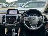 2018 Toyota Crown Hybrid 2.5 HV G Pure 18 Black Alloy Wheels Other Sedan for sale, Japanese used car export - photo 22 of 30 | GULJI TRADERS