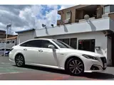 2018 Toyota Crown Hybrid G TSS Safety Package Plus 3 Pearl Sedan for sale, Japanese used car export - photo 3 of 47 | GULJI TRADERS