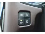 2018 Toyota Crown Hybrid G TSS Safety Package Plus 3 Pearl Sedan for sale, Japanese used car export - photo 30 of 47 | GULJI TRADERS