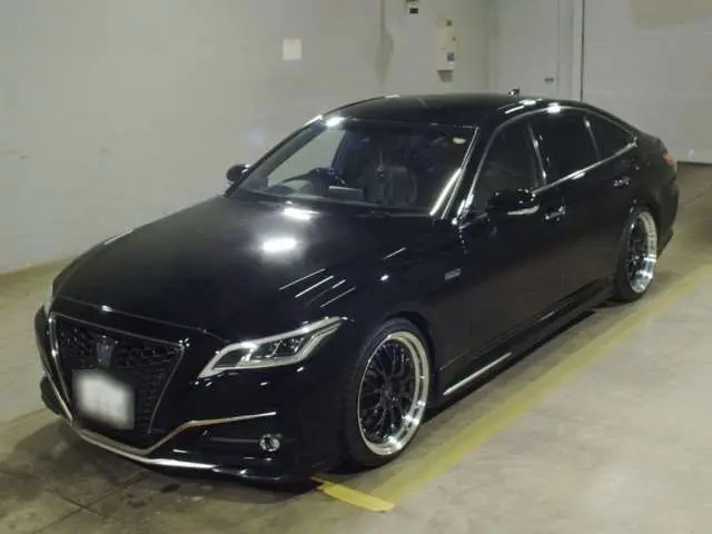 2018 Toyota Crown Hybrid G-Executive - photo 1 2018 Toyota Crown Hybrid G-Executive Black Sedan for sale, Japanese used car export - photo 1 of 11 | GULJI TRADERS