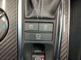 2018 Toyota Crown Hybrid RS Pearl Sedan for sale, Japanese used car export - photo 8 of 12 | GULJI TRADERS