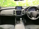 2018 Toyota Crown Hybrid S_C package Pearl Sedan for sale, Japanese used car export - photo 4 of 9 | GULJI TRADERS