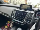 2018 Toyota Crown Hybrid RS Pearl Sedan for sale, Japanese used car export - photo 5 of 6 | GULJI TRADERS