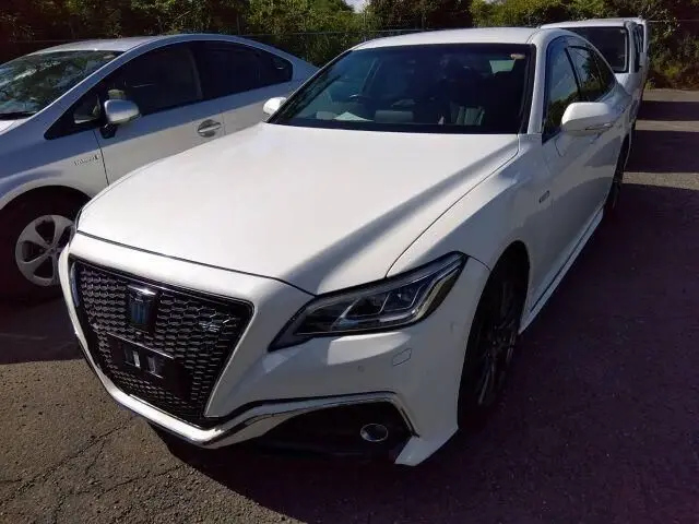 2018 Toyota Crown Hybrid RS Advance - photo 1 2018 Toyota Crown Hybrid RS Advance Pearl Sedan for sale, Japanese used car export - photo 1 of 6 | GULJI TRADERS