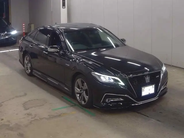 2018 Toyota Crown Hybrid RS Advance - photo 1 2018 Toyota Crown Hybrid RS Advance Black Sedan for sale, Japanese used car export - photo 1 of 5 | GULJI TRADERS