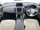 2018 Toyota Crown Hybrid S C Package Pearl Sedan for sale, Japanese used car export - photo 2 of 9 | GULJI TRADERS