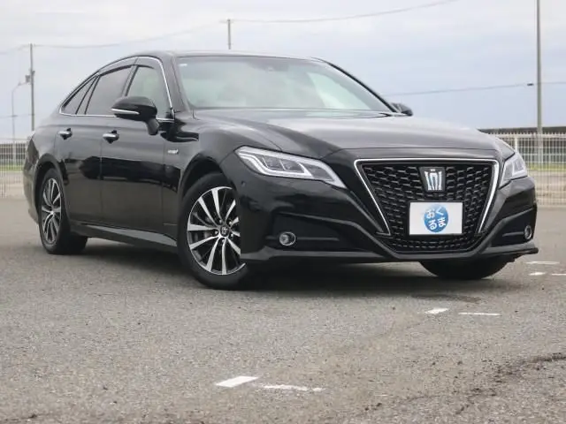 2018 Toyota Crown Hybrid G Safety Plus & Leather Sea - photo 1 2018 Toyota Crown Hybrid G Safety Plus & Leather Sea Black Sedan for sale, Japanese used car export - photo 1 of 9 | GULJI TRADERS