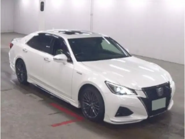 2018 Toyota Crown Hybrid Athlete S J-Frontier LTD/Mo - photo 1 2018 Toyota Crown Hybrid Athlete S J-Frontier LTD/Mo Pearl Sedan for sale, Japanese used car export - photo 1 of 9 | GULJI TRADERS