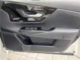 2019 Toyota Crown Hybrid G-Executive Four Pearl Sedan for sale, Japanese used car export - photo 16 of 30 | GULJI TRADERS