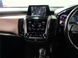 2019 Toyota Crown Hybrid RS★User-purchased vehicle★Non-smoking★Genuine navigation system and TV★Dashcam Pearl Sedan for sale, Japanese used car export - photo 5 of 66 | GULJI TRADERS