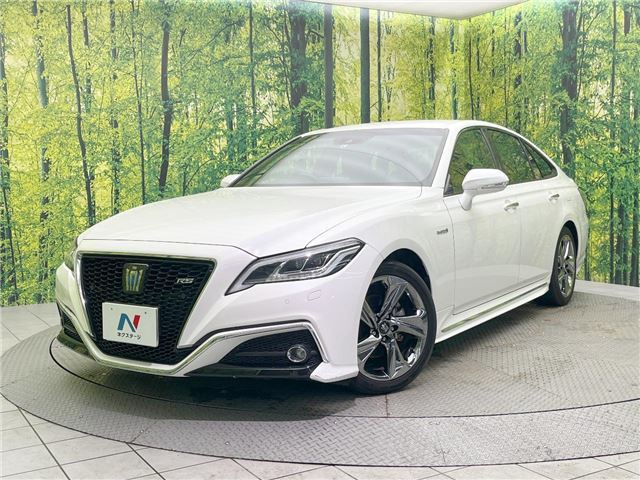 2019 Toyota Crown Hybrid - photo 1 2019 Toyota Crown Hybrid Sedan for sale, Japanese used car export - photo 1 of 30 | GULJI TRADERS