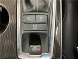2019 Toyota Crown Hybrid Sedan for sale, Japanese used car export - photo 27 of 44 | GULJI TRADERS