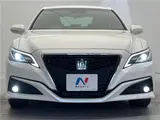 2019 Toyota Crown Hybrid S C Package Pearl Sedan for sale, Japanese used car export - photo 9 of 30 | GULJI TRADERS