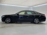 2019 Toyota Crown Hybrid S C Package Black Sedan for sale, Japanese used car export - photo 28 of 30 | GULJI TRADERS