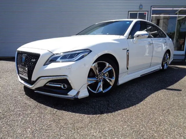 2019 Toyota Crown Hybrid RS Advance - photo 1 2019 Toyota Crown Hybrid RS Advance Pearl Sedan for sale, Japanese used car export - photo 1 of 38 | GULJI TRADERS