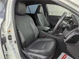 2019 Toyota Crown Hybrid G-Executive Four Pearl Sedan for sale, Japanese used car export - photo 19 of 76 | GULJI TRADERS