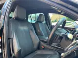 2019 Toyota Crown Hybrid G-Executive Black Sedan for sale, Japanese used car export - photo 27 of 30 | GULJI TRADERS