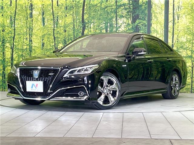 2019 Toyota Crown Hybrid Sedan for sale, Japanese used car export - photo 1 of 30 | GULJI TRADERS