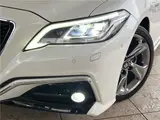 2019 Toyota Crown Hybrid RS Advance Pearl Sedan for sale, Japanese used car export - photo 14 of 30 | GULJI TRADERS
