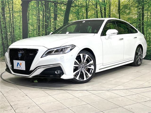 2019 Toyota Crown Hybrid - photo 1 2019 Toyota Crown Hybrid Sedan for sale, Japanese used car export - photo 1 of 30 | GULJI TRADERS