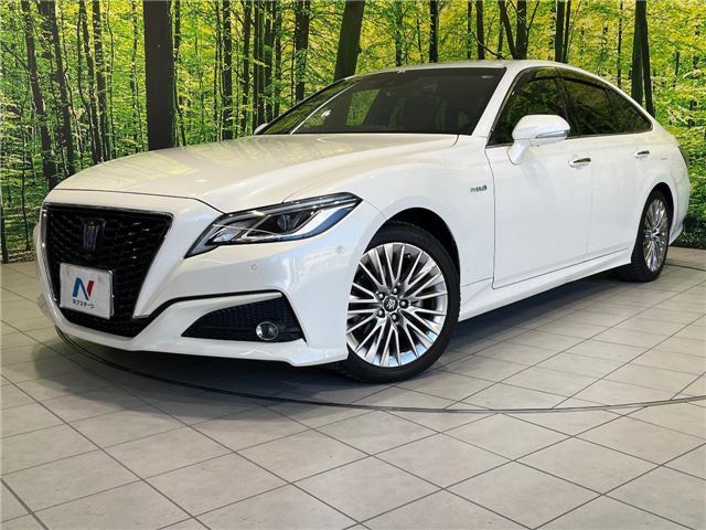 2019 Toyota Crown Hybrid S - photo 1 2019 Toyota Crown Hybrid S Sedan for sale, Japanese used car export - photo 1 of 30 | GULJI TRADERS