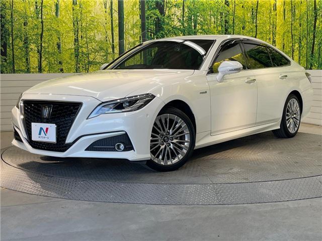 2019 Toyota Crown Hybrid S Sedan for sale, Japanese used car export - photo 1 of 30 | GULJI TRADERS