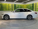 2019 Toyota Crown Hybrid S Sedan for sale, Japanese used car export - photo 15 of 30 | GULJI TRADERS