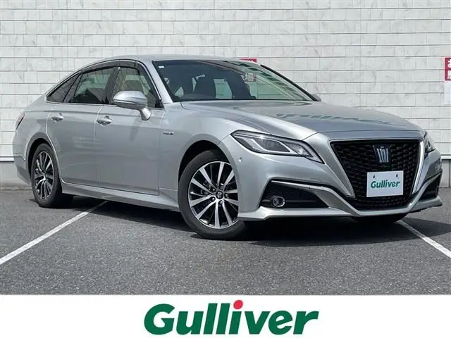 2019 Toyota Crown Hybrid S C Package - photo 1 2019 Toyota Crown Hybrid S C Package Silver Sedan for sale, Japanese used car export - photo 1 of 24 | GULJI TRADERS