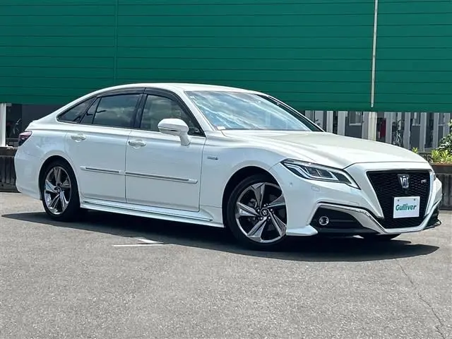 2019 Toyota Crown Hybrid RS Advance Pearl Sedan for sale, Japanese used car export - photo 1 of 24 | GULJI TRADERS