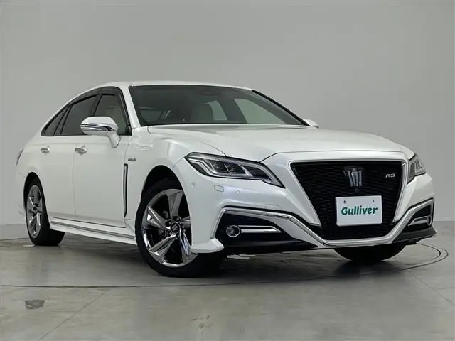 2019 Toyota Crown Hybrid RS Advance 4WD - photo 1 2019 Toyota Crown Hybrid RS Advance 4WD Pearl Sedan for sale, Japanese used car export - photo 1 of 24 | GULJI TRADERS