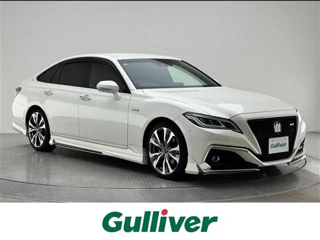 2019 Toyota Crown Hybrid RS Advance - photo 1 2019 Toyota Crown Hybrid RS Advance Pearl Sedan for sale, Japanese used car export - photo 1 of 24 | GULJI TRADERS