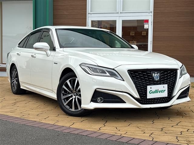 2019 Toyota Crown Hybrid G Sedan for sale, Japanese used car export - photo 1 of 24 | GULJI TRADERS