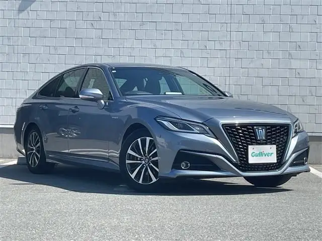 2019 Toyota Crown Hybrid S C Package - photo 1 2019 Toyota Crown Hybrid S C Package Other Sedan for sale, Japanese used car export - photo 1 of 24 | GULJI TRADERS