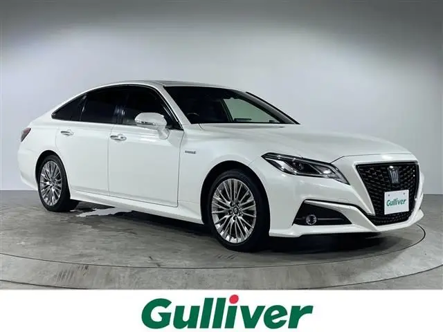 2019 Toyota Crown Hybrid S Elegance Style - photo 1 2019 Toyota Crown Hybrid S Elegance Style Pearl Sedan for sale, Japanese used car export - photo 1 of 24 | GULJI TRADERS