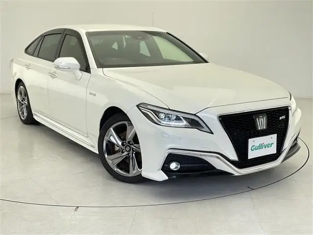 2019 Toyota Crown Hybrid RS Advance - photo 1 2019 Toyota Crown Hybrid RS Advance Pearl Sedan for sale, Japanese used car export - photo 1 of 24 | GULJI TRADERS