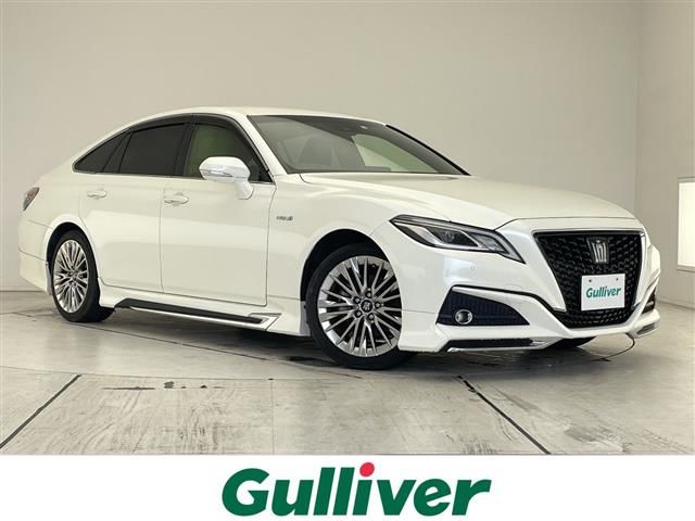 2019 Toyota Crown Hybrid S Sedan for sale, Japanese used car export - photo 1 of 24 | GULJI TRADERS
