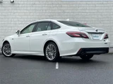 2019 Toyota Crown Hybrid S Sedan for sale, Japanese used car export - photo 2 of 24 | GULJI TRADERS