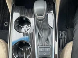 2019 Toyota Crown Hybrid S Sedan for sale, Japanese used car export - photo 19 of 24 | GULJI TRADERS