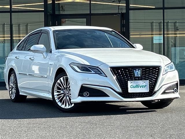 2019 Toyota Crown Hybrid S Sedan for sale, Japanese used car export - photo 1 of 24 | GULJI TRADERS