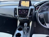 2019 Toyota Crown Hybrid RS Four 4WD Sedan for sale, Japanese used car export - photo 7 of 24 | GULJI TRADERS