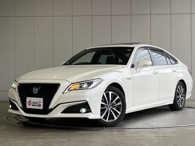 2019 Toyota Crown Hybrid Hybrid 2.5 S Sedan for sale, Japanese used car export - photo 1 of 10 | GULJI TRADERS