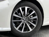 2019 Toyota Crown Hybrid Hybrid 2.5 S Sedan for sale, Japanese used car export - photo 9 of 10 | GULJI TRADERS