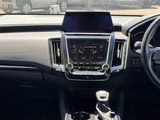 2019 Toyota Crown Hybrid 2.5S Sedan for sale, Japanese used car export - photo 20 of 30 | GULJI TRADERS