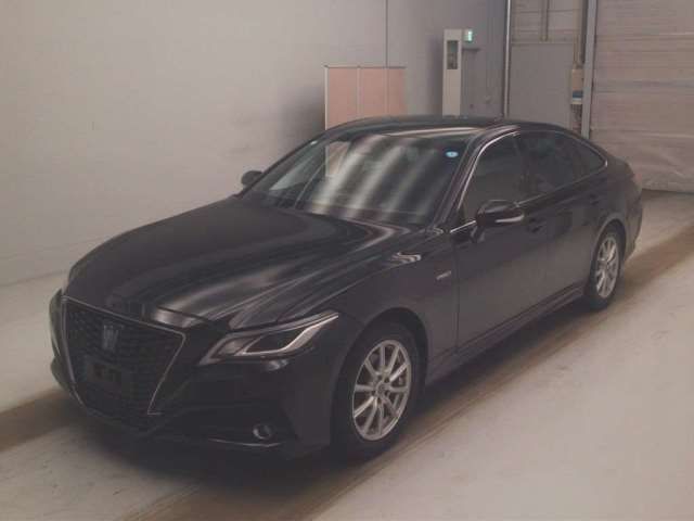 2019 Toyota Crown Hybrid S Sedan for sale, Japanese used car export - photo 1 of 9 | GULJI TRADERS
