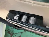 2019 Toyota Crown Hybrid S C Package Four Panora Pearl Sedan for sale, Japanese used car export - photo 25 of 50 | GULJI TRADERS