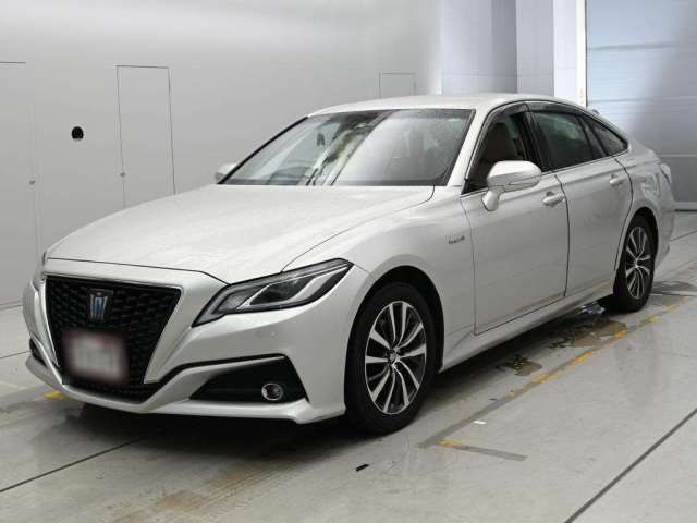 2019 Toyota Crown Hybrid S Sedan for sale, Japanese used car export - photo 1 of 12 | GULJI TRADERS