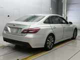 2019 Toyota Crown Hybrid S Sedan for sale, Japanese used car export - photo 2 of 12 | GULJI TRADERS