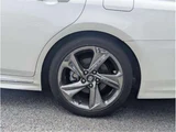 2019 Toyota Crown Hybrid RS Sedan for sale, Japanese used car export - photo 29 of 50 | GULJI TRADERS